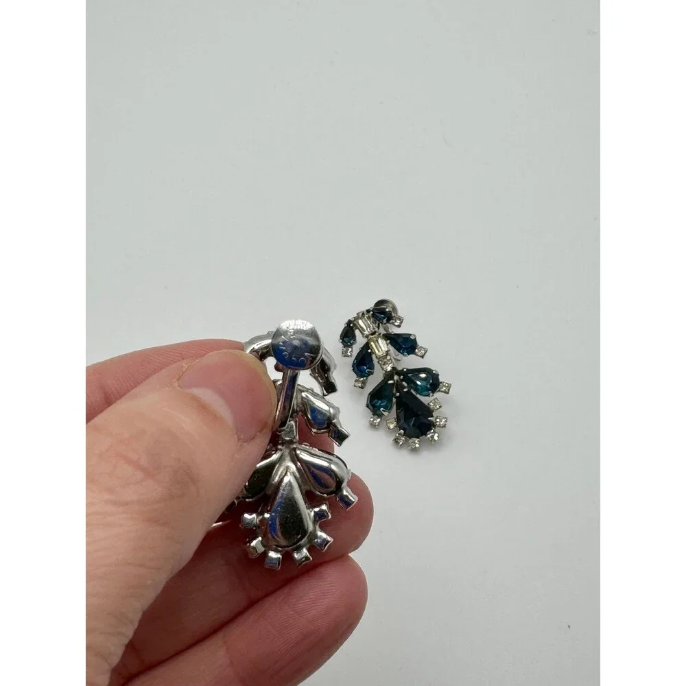 Vintage 1960s Blue Rhinestone Dangle Clip On Earrings - Picture 2 of 4
